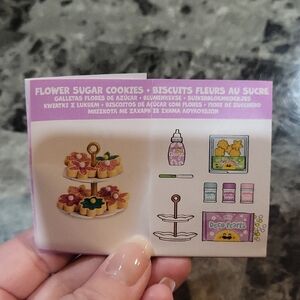 Miniverse Make It Mini Spring Flower Sugar Cookies